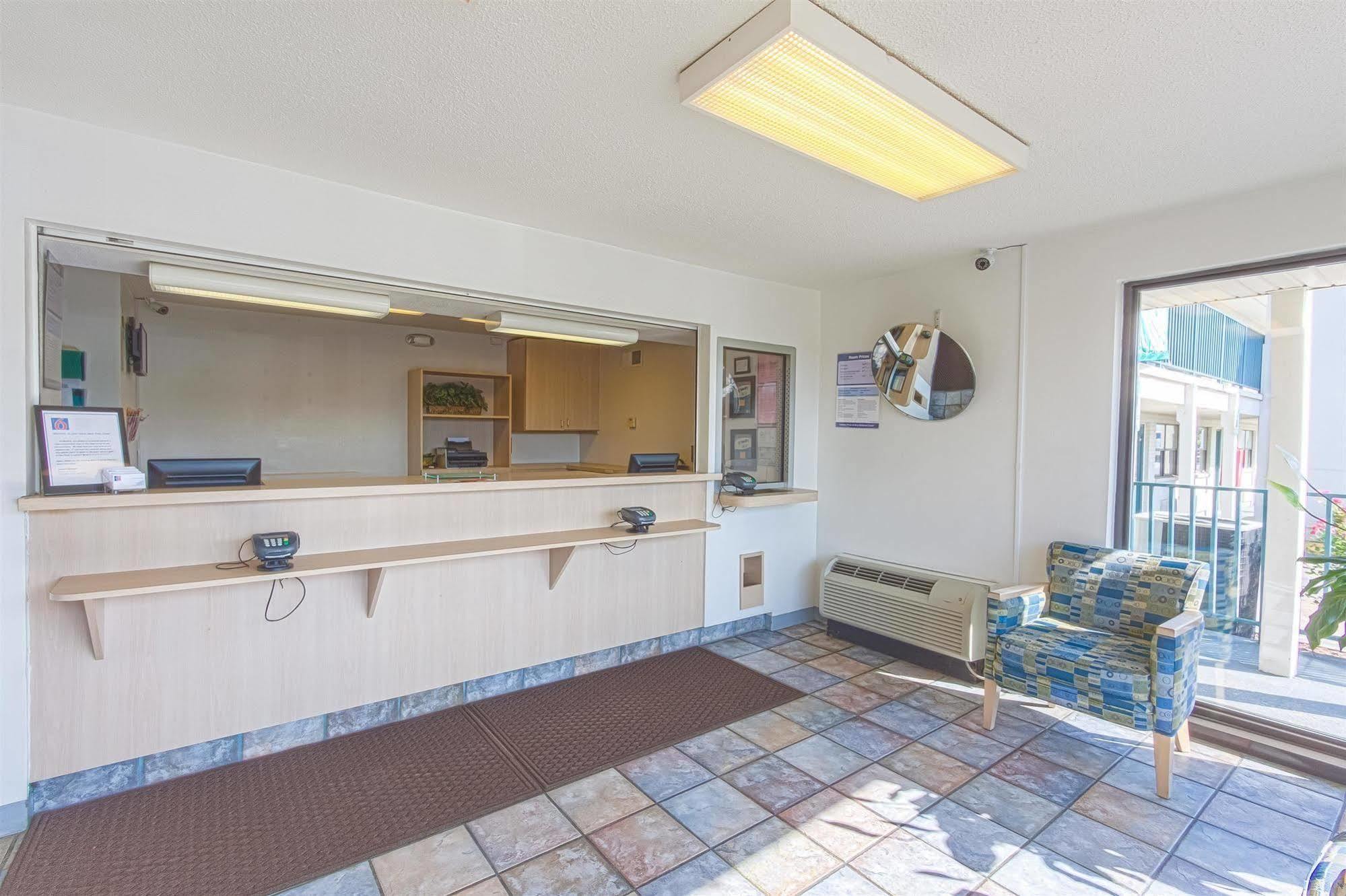 Motel 6 Chattanooga East Dış mekan fotoğraf